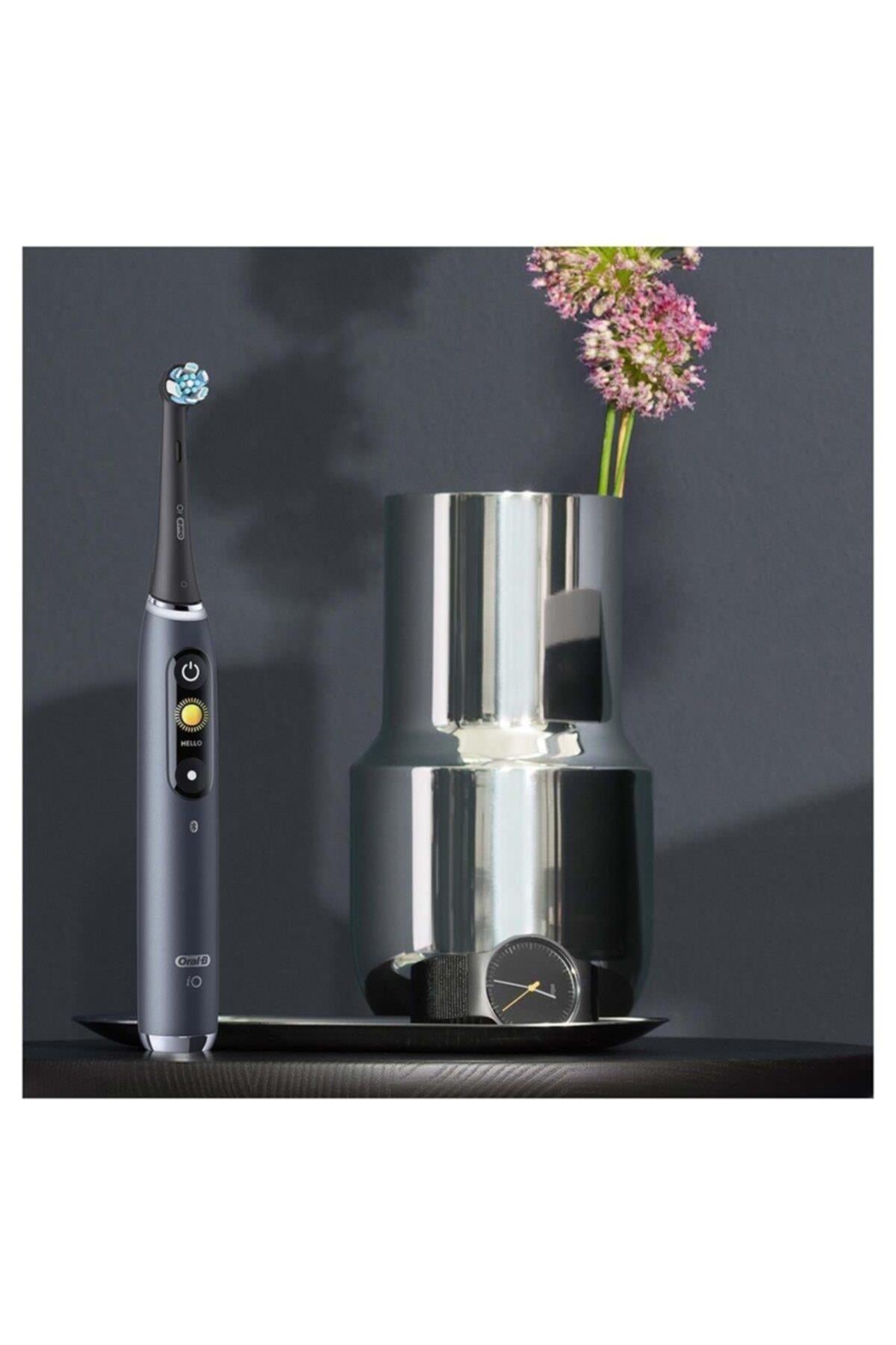 Oral-B iO 9 Şarjlı Diş Fırçası - Siyah